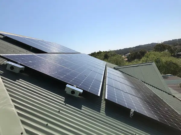 Solar panel installation by Green Edge Technologies of Thomastown.