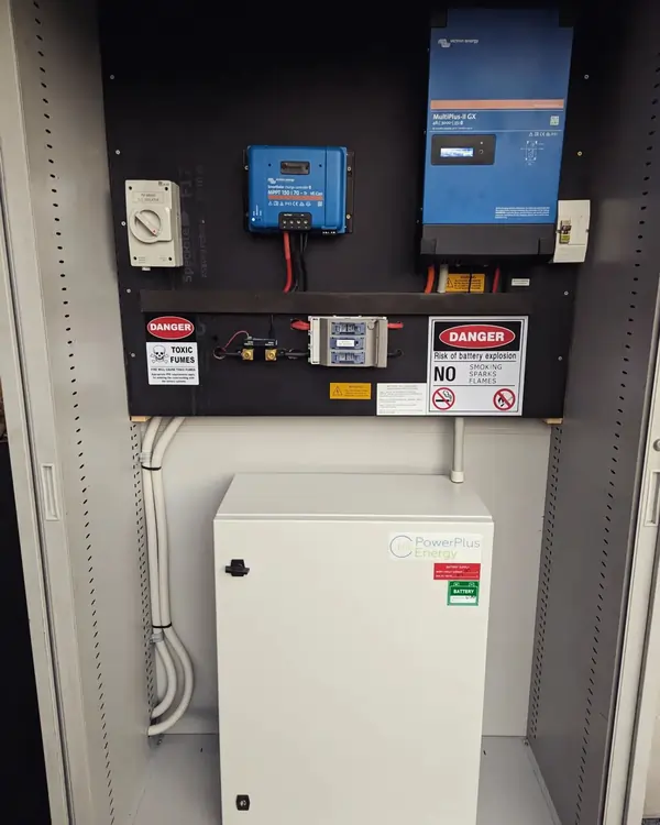 3.2kW Sunpower solar panel array matched with 8kWh of Australian made Powerplus batteries and Victron control gear by Synergyze Electrical and Solar Solutions.