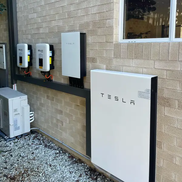 Very nice Tesla Powerwall and Solax installation by Tru Blu Solar Co of Wyong.