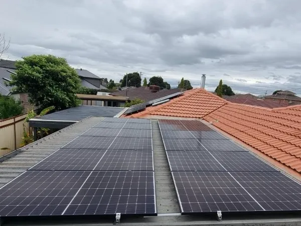 Solar panel installation image from Arinna Solar's Google Maps page.