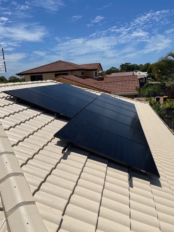 6.6kW home solar power system in Urangan QLD 4655.