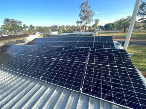 20kW solar system installed at Dunedoo Caravan Park NSW. Image from Greenultimate's Facebook page.