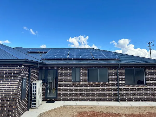 Home Solar power system image from Hamblin Solar's Google Maps review.