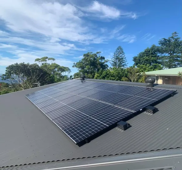 Image of solar panels from the Hawkesbury Solar Facebook page.