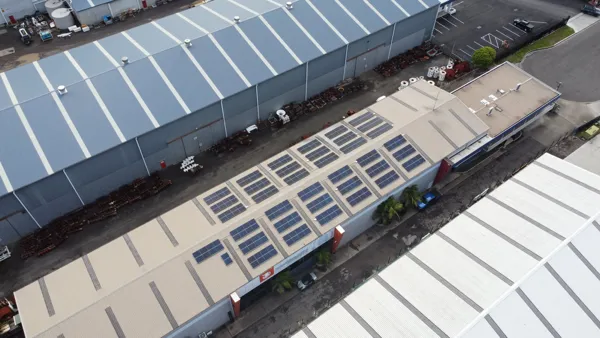 Commercial solar power system in Unanderra.
