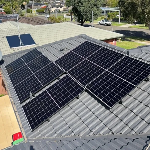 Home Solar power system installation.