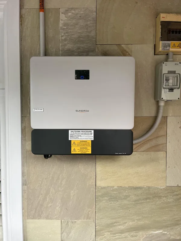 Sungrow inverter install.