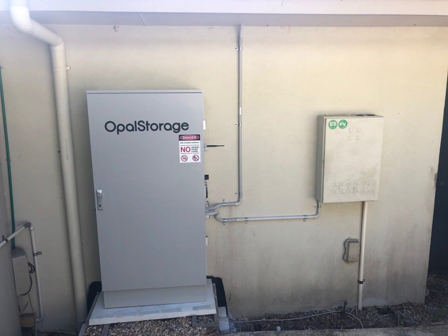 solar-power-with-battery-storage-Ewingsdale-NSW-3