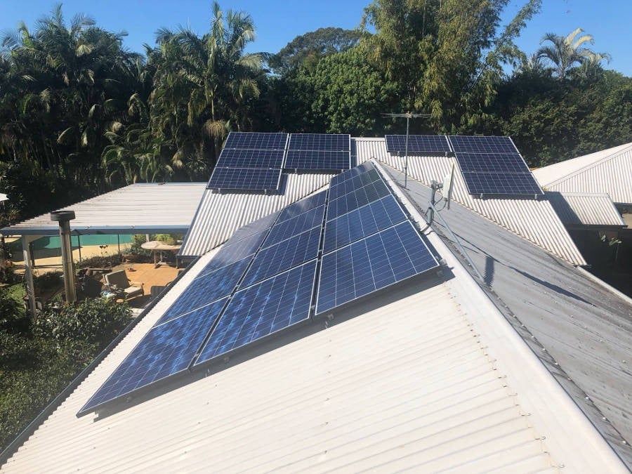 solar-power-with-battery-storage-Ewingsdale-NSW-4